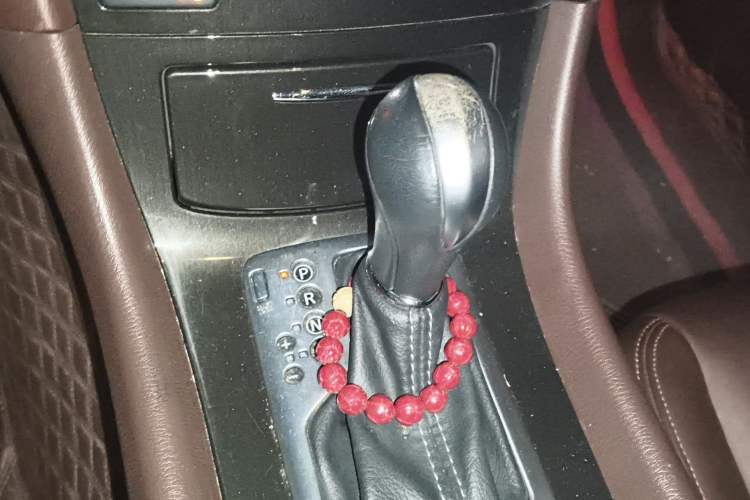 Used Infiniti QX50 2015 2.5L Enjoyment Edition Gear Lever