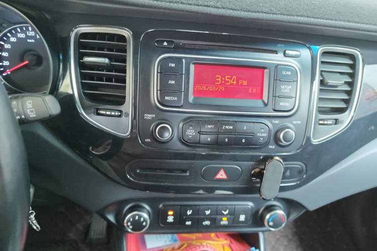 Used Kia Carens 2013 2.0L 7-Seater Automatic Comfort Edition China IV Standard
