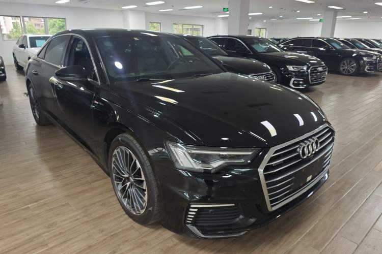 Used Audi A6L New Energy 2020 55 TFSI e quattro Front Right 45 Deg