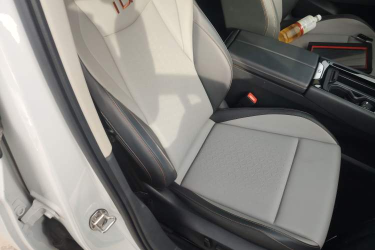 Used Volkswagen ID.7 VIZZION 2024 AIR model
