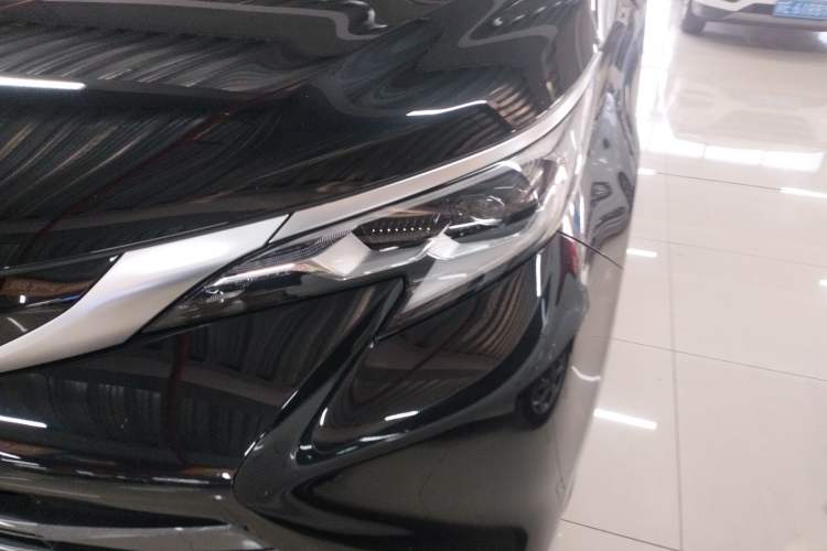 Used Toyota SIENNA 2021 2.5L Hybrid Ultimate Edition Left Front Headlight