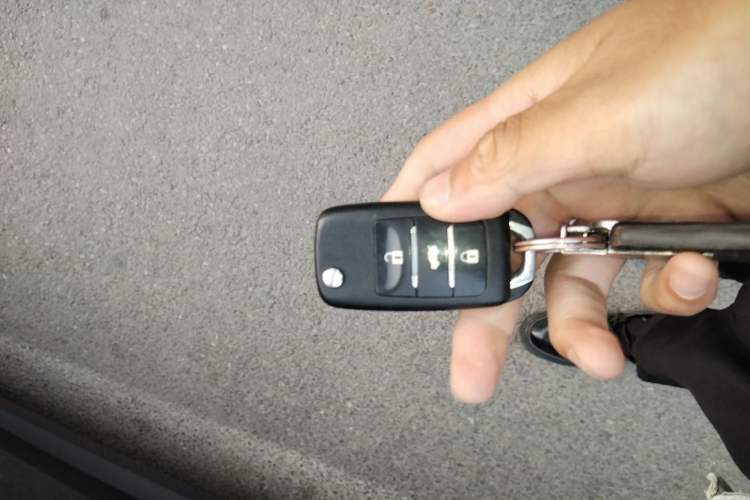 Used ONVO L60 2025 Model—60 kWh All-Wheel-Drive Version