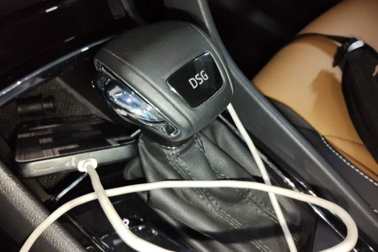 Used Skoda Kodiaq GT 2019 TSI330 Two-Wheel-Drive Luxury Edition China VI Standard Gear Lever