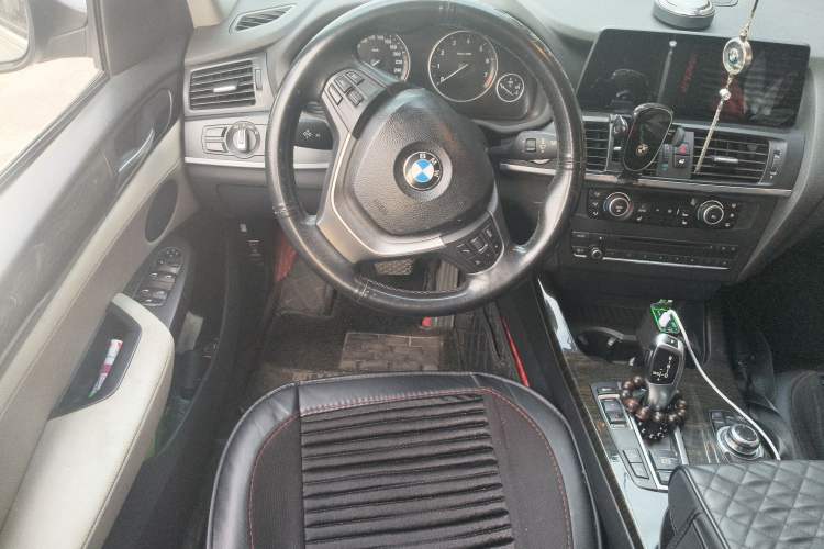 Used BMW X3 2011 xDrive28i Luxury Model Steering Wheel