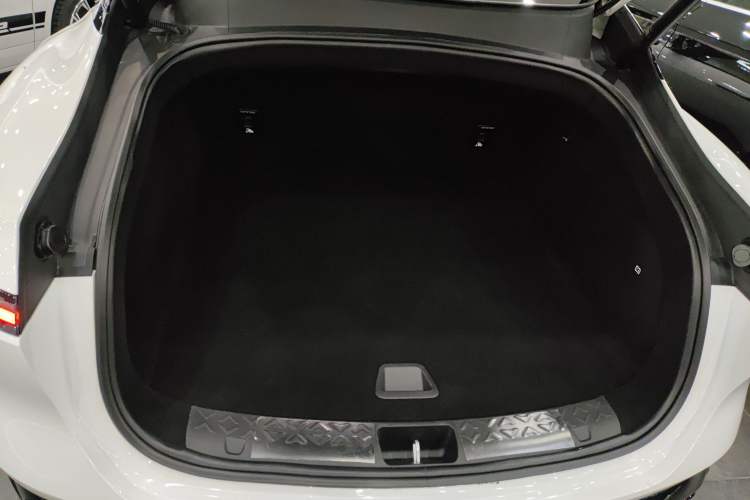 Used Avatr 06 2025 Ultra Pure Electric Edition Trunk