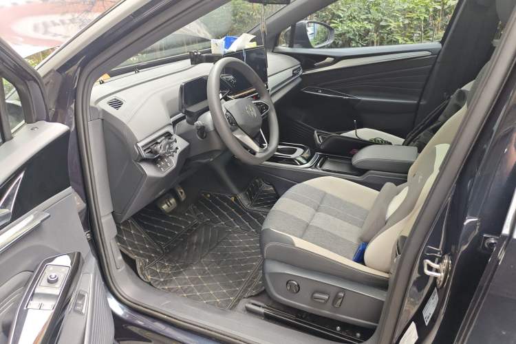 Used Volkswagen ID.4 CROZZ 2024 Pure Edition Limited Edition Driver Seat