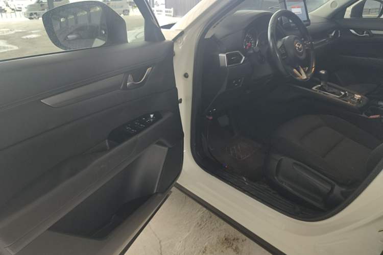 Used Mazda CX-5 2020 2.5L Automatic Two-Wheel Drive Smart Version
