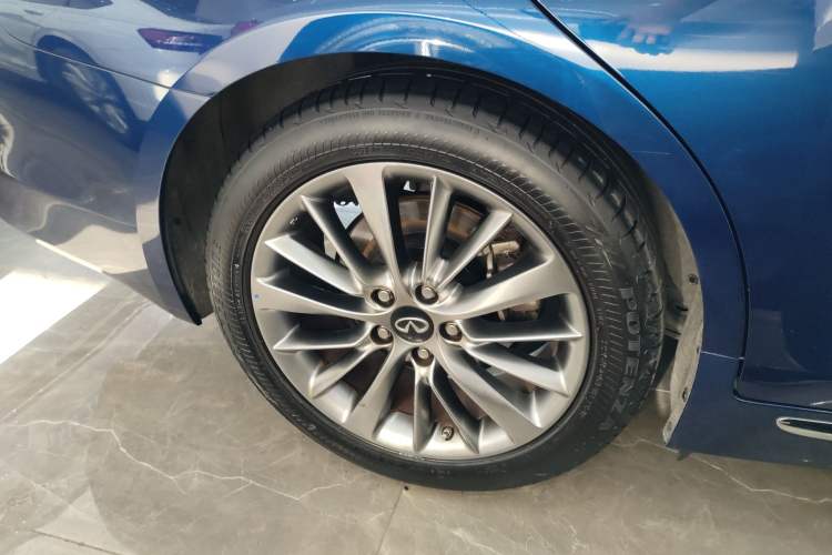 Used Infiniti Q50L 2021 2.0T Enjoyment Edition
