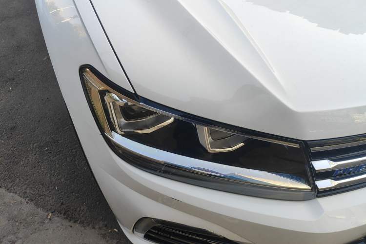 Used Volkswagen Tiguan L New Energy 2019 430 PHEV Hybrid Luxury Edition Right Front Headlight