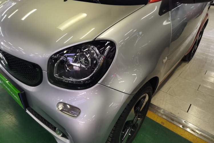 Used smart fortwo 2018 1.0L 52kW Hardtop Passion Edition China V Standard
