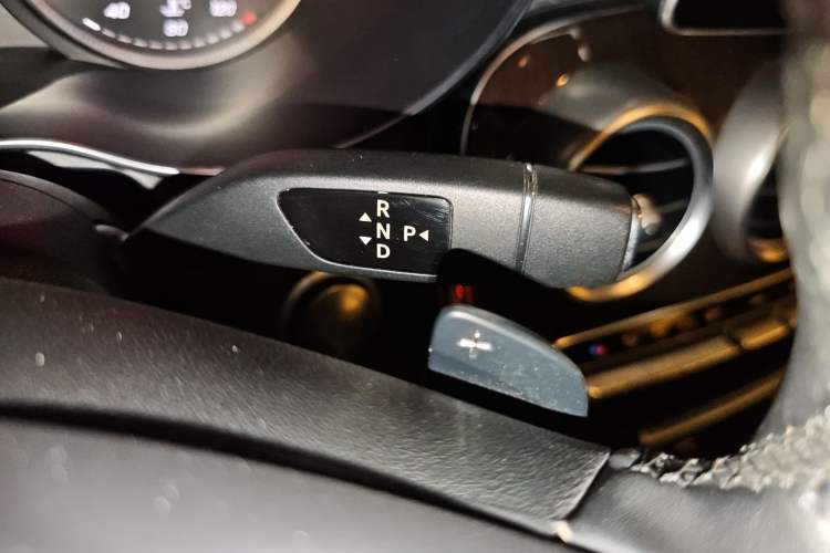 Used Mercedes-Benz GLC 2017 GLC 260 4MATIC Luxury Model