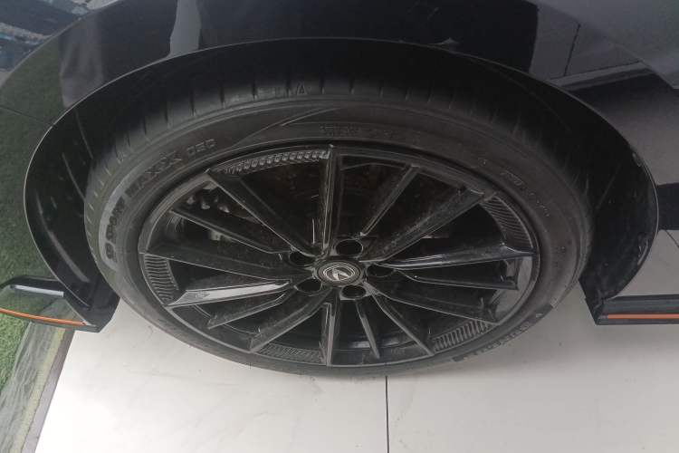 Used CHANGAN UNI-V 2023 2.0T Leading-Speed Edition
