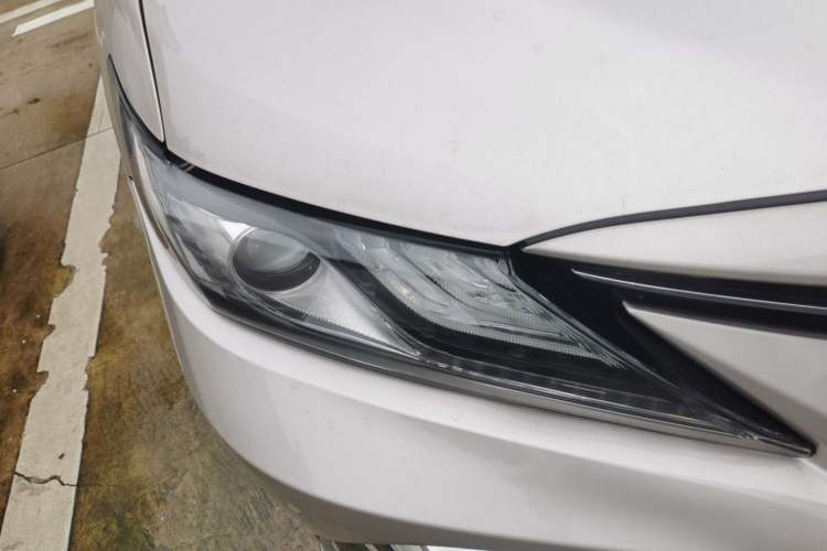 Used Toyota Camry 2023 2.0G Luxury Edition
