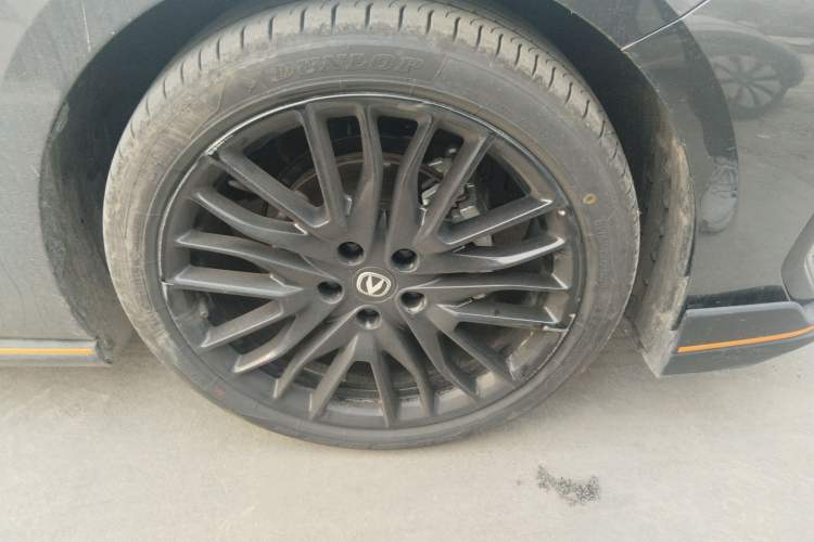 Used CHANGAN UNI-V 2025 Model Third-Generation 1.5T 500Bar Prestige Sports Edition