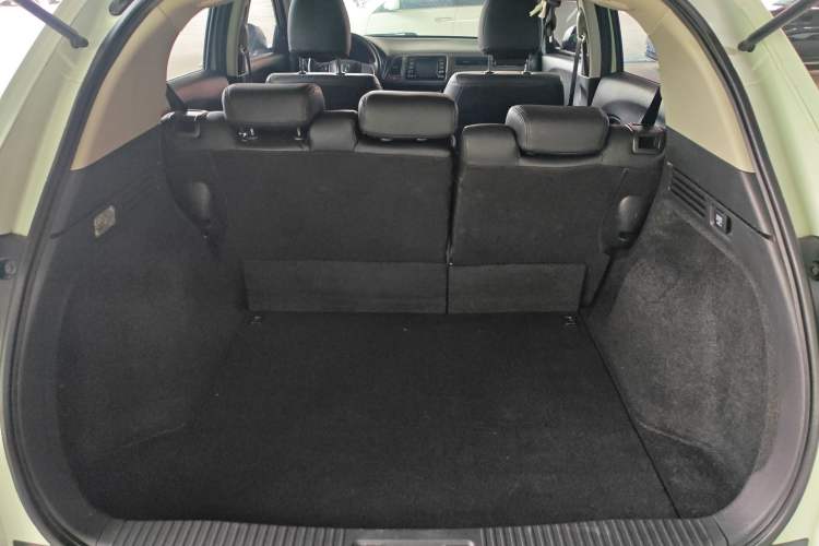 Used Honda Vezel 2017 1.8L CVT Front-Wheel Drive Pioneer Edition
