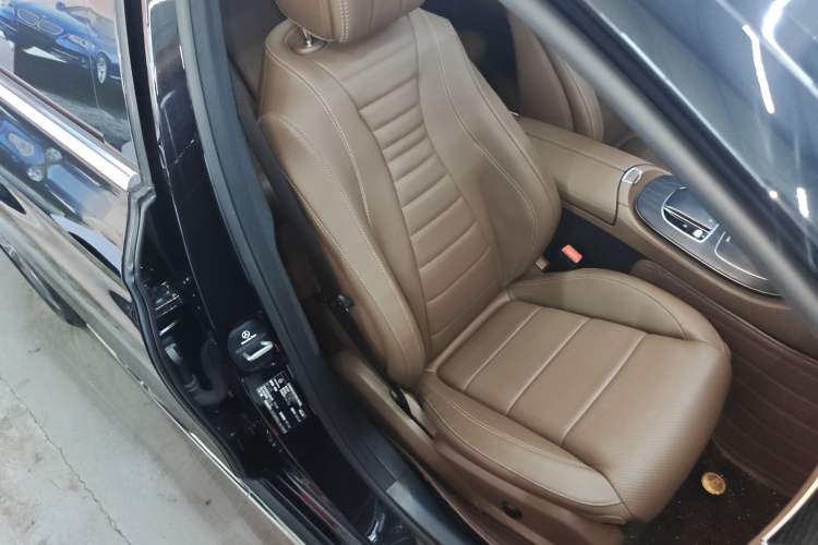 Used Mercedes-Benz E-Class 2020 Restyled E 300 L Sporty and Stylish Edition Right Front Seat