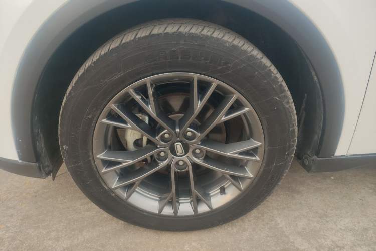 Used Bestune T55 2021 1.5T Automatic Joyful·Prestige Edition Left Front Wheel Hub