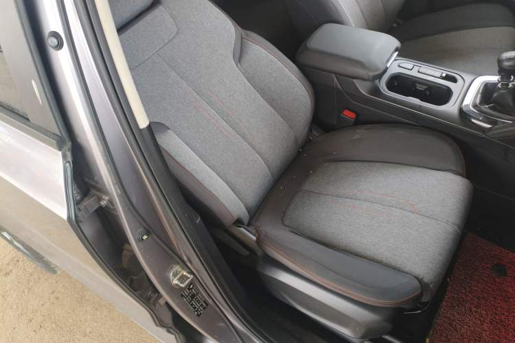 Used Baojun RS-5 2019 1.5T Manual Super Connectivity Version China VI