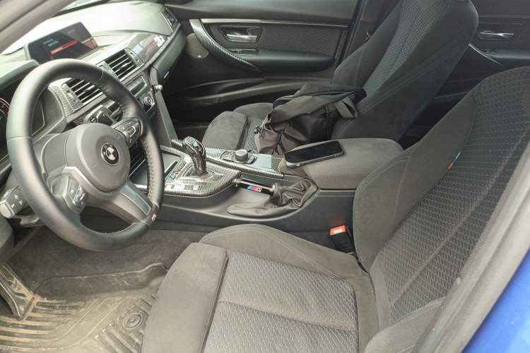 Used BMW 3 Series 2018 320i M Sport Package Left Front Seat