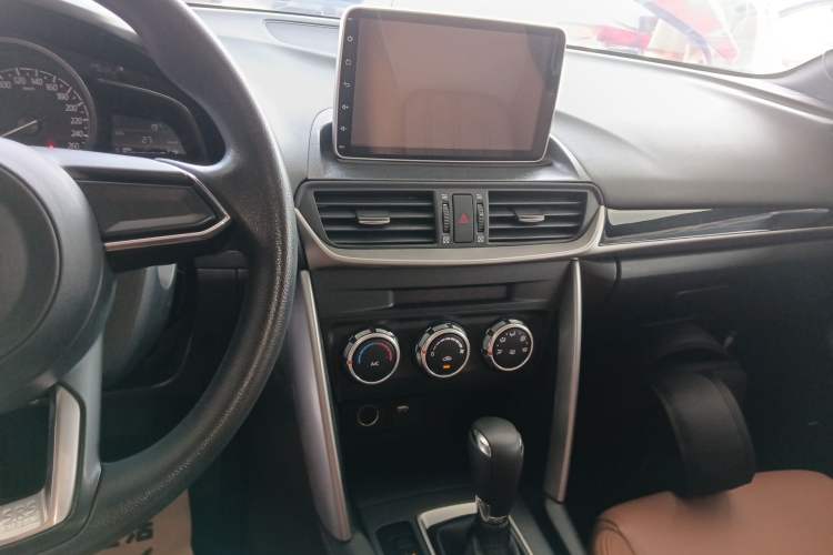 Used Mazda CX-4 2018 2.0L Automatic Two-Wheel Drive Blue Sky Dynamic Version China V Standard
