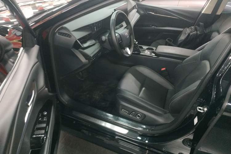 Used Toyota Camry 2024 2.0G Prestige Edition