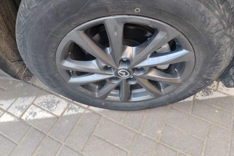 Used Mazda CX-4 2021 2.0L Automatic Two-Wheel Drive Blue Sky Luxury Edition Right Front Wheel Hub