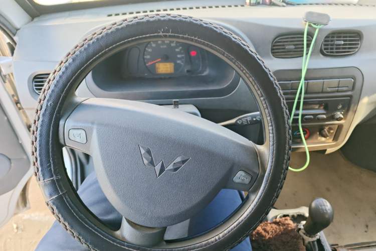 Used Wuling Zhiguang 2010 1.0L New Version Practical Edition with Short Body