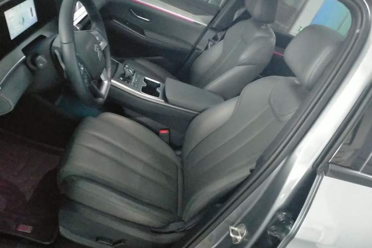 Used BYD Song Pro New Energy 2025 2nd Generation Intelligent Driving Version DM-i 75KM Overachiever Trim Left Front Seat