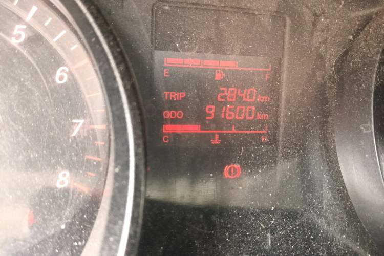 Used Wuling Hongguang 2021 1.5L S Base Version LAR Odometer Close Up