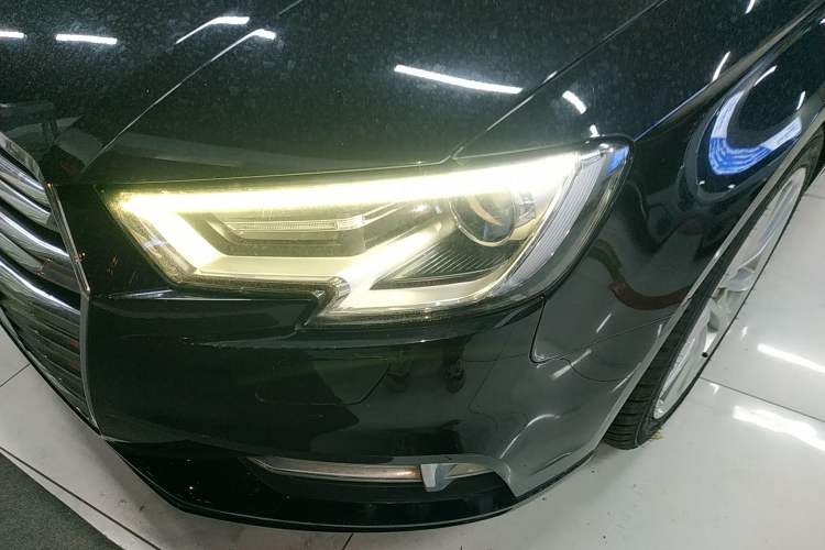 Used Audi A3 2018 30th Anniversary Edition Limousine 35 TFSI Ambition Model
