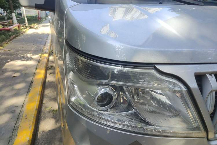 Used CHANGAN KAICHENG Ruixing M60 2023 1.6L CNG Comfort-Grade 6-Seater Passenger Vehicle