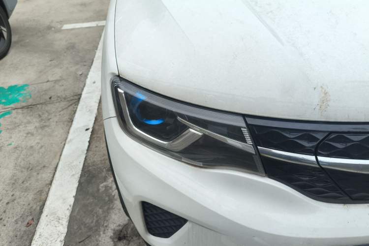 Used Dongfeng NAMMI EX1 2021 Zhi Ling Version Right Front Headlight