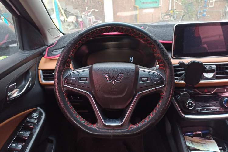 Used Wuling Hongguang S3 2018 1.5L Manual Luxury Model China V Standard