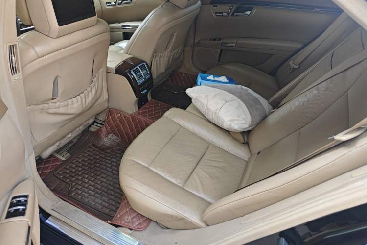 Used Mercedes-Benz S-Class 2010 S 300 L Luxury Model