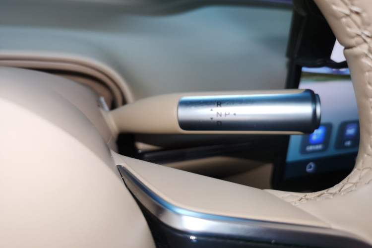 Used Hima Luxeed R7 2025 Range-Extended Version 251 km Max
