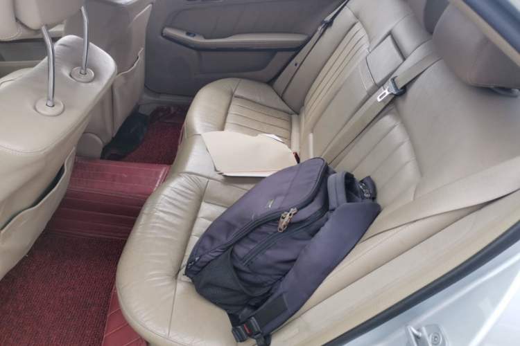 Used Mercedes-Benz E-Class 2010 E 260 L CGI Elegant Model