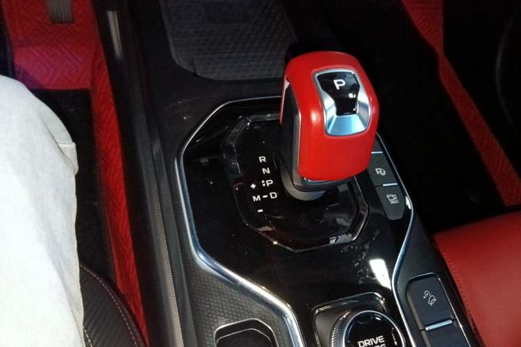 Used Geely Auto icon 2022 1.5TD Qingyuan Limited Edition Gear Lever