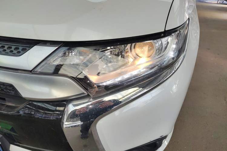 Used Mitsubishi Outlander 2021 Revised Version 2.0L Two-Wheel Drive Comfort Edition 5 Seats