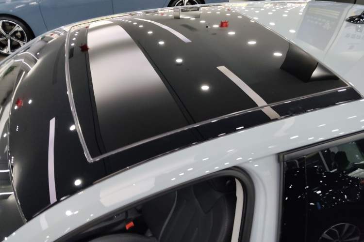 Used Audi Q2L 2023 35TFSI Fashion Dynamic Model Roof