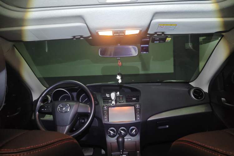 Used Mazda 3 2013 Hatchback 1.6L Automatic Elite Model