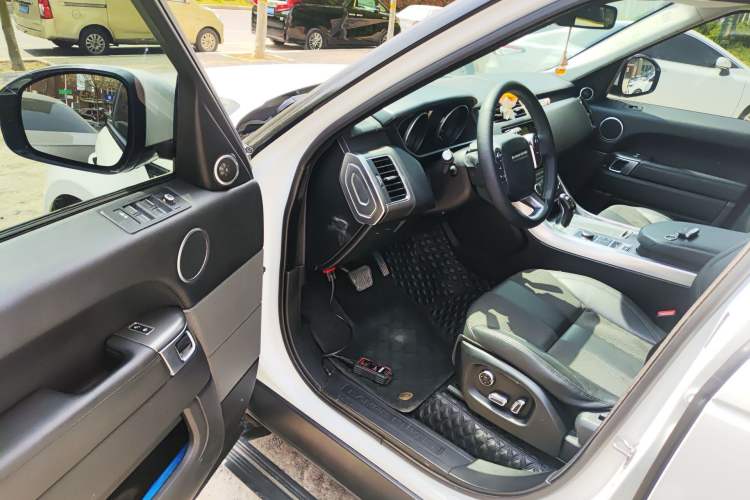 Used Land Rover Range Sport 2016 3.0 V6 Low-Power Version U.S. Specification
