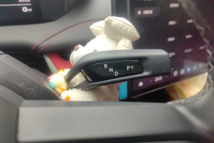 Used Xiaomi Auto SU7 2024 Four-Wheel Drive Ultra-Long Range Advanced Intelligent Driving Max Edition