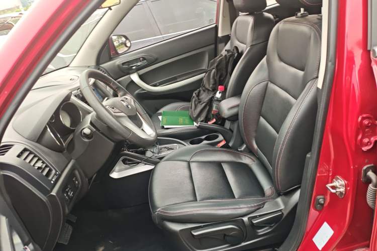 Used CHANGAN CS35 2016 1.6L Automatic Luxury Model China V Standard
