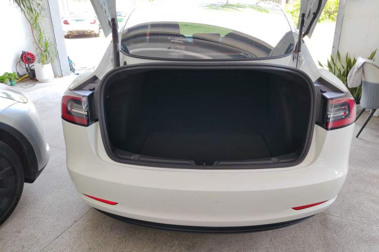 Used Tesla Model 3 2022 Rear-Wheel-Drive Version
