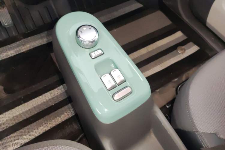 Used CHANGAN NEVO Lumin 2024 130km Qingyue Version
