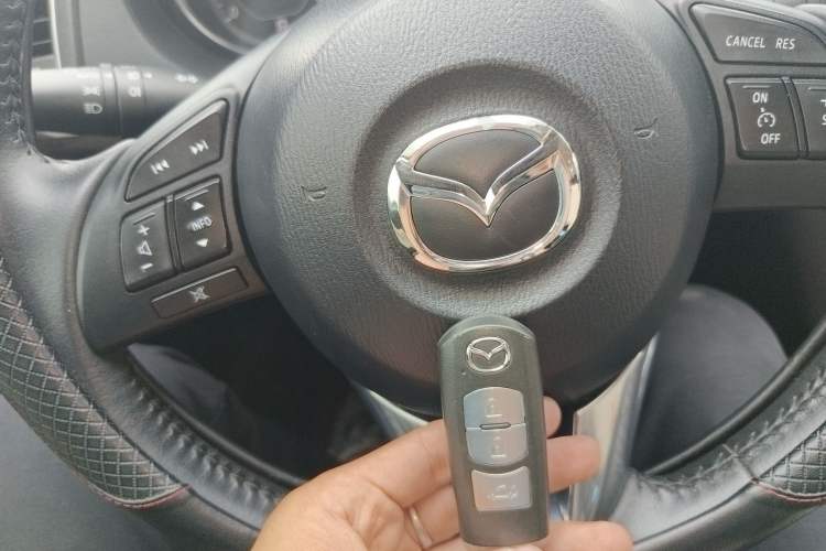 Used Mazda Atenza 2015 2.0L Blue Sky Luxury Edition Vehicle Key