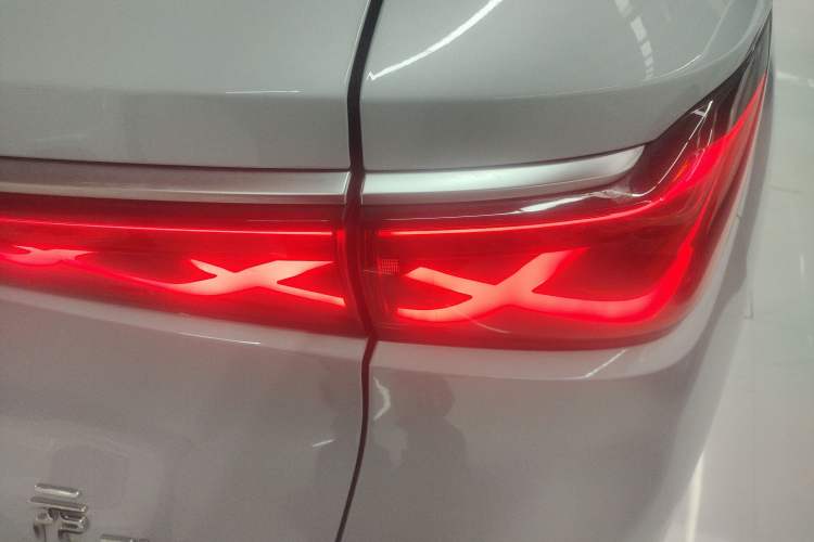Used BYD Yuan PLUS 2025 Intelligent Driving Version 510 KM Beyond-Grade Edition Right Rear Taillight