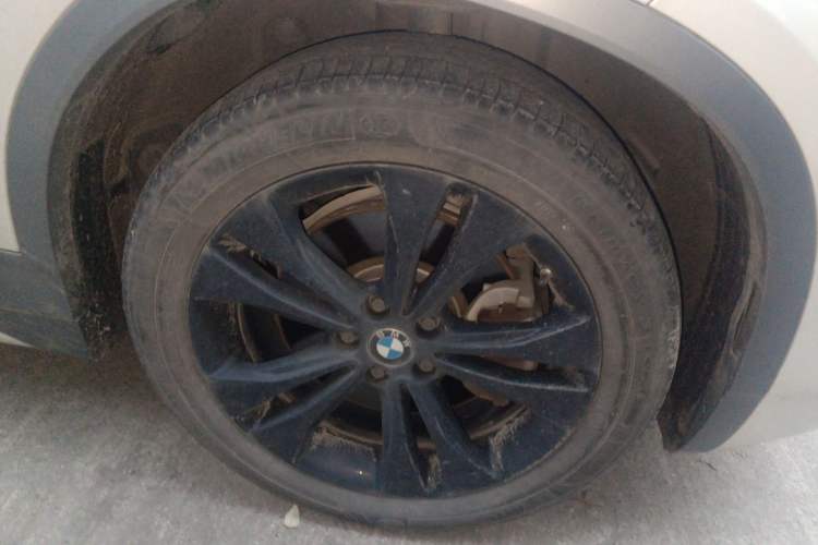 Used BMW X2 2021 Restyled sDrive25i M Sport Package Right Front Wheel Hub