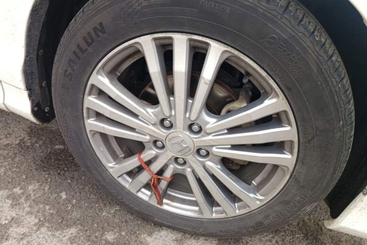 Used Honda Elysion 2016 2.4L Supreme Edition Right Front Wheel Hub