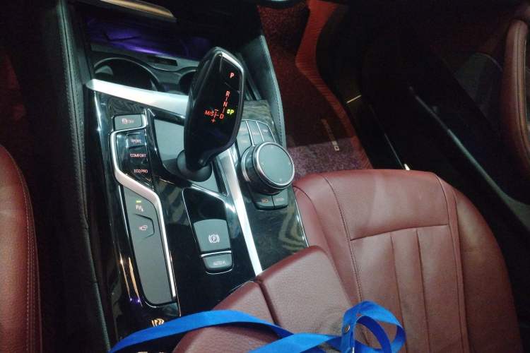 Used BMW 5 Series 2018 Restyled 530Li Luxury Edition M Sport Package
